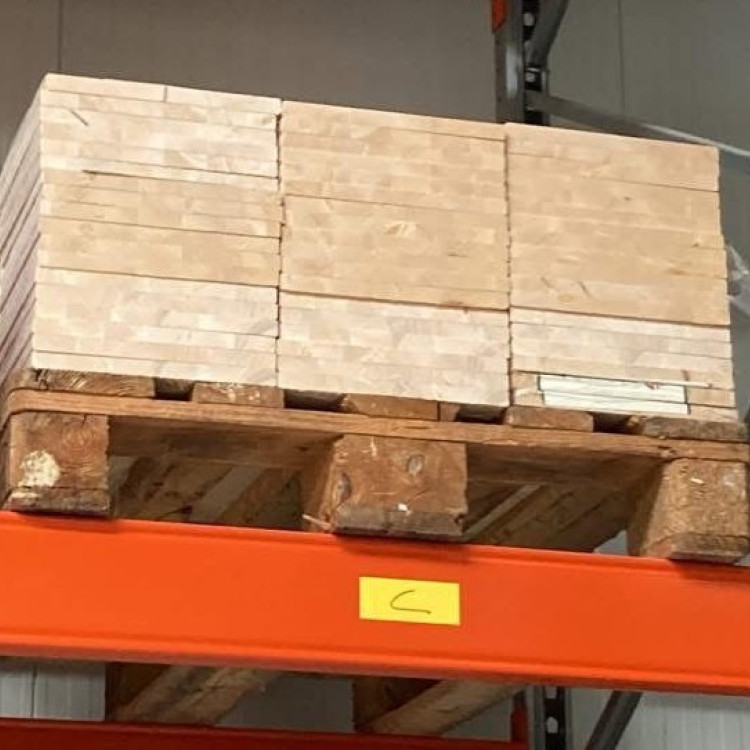 Sponsering breekhout door Logus - De Hoop Bouwcenter